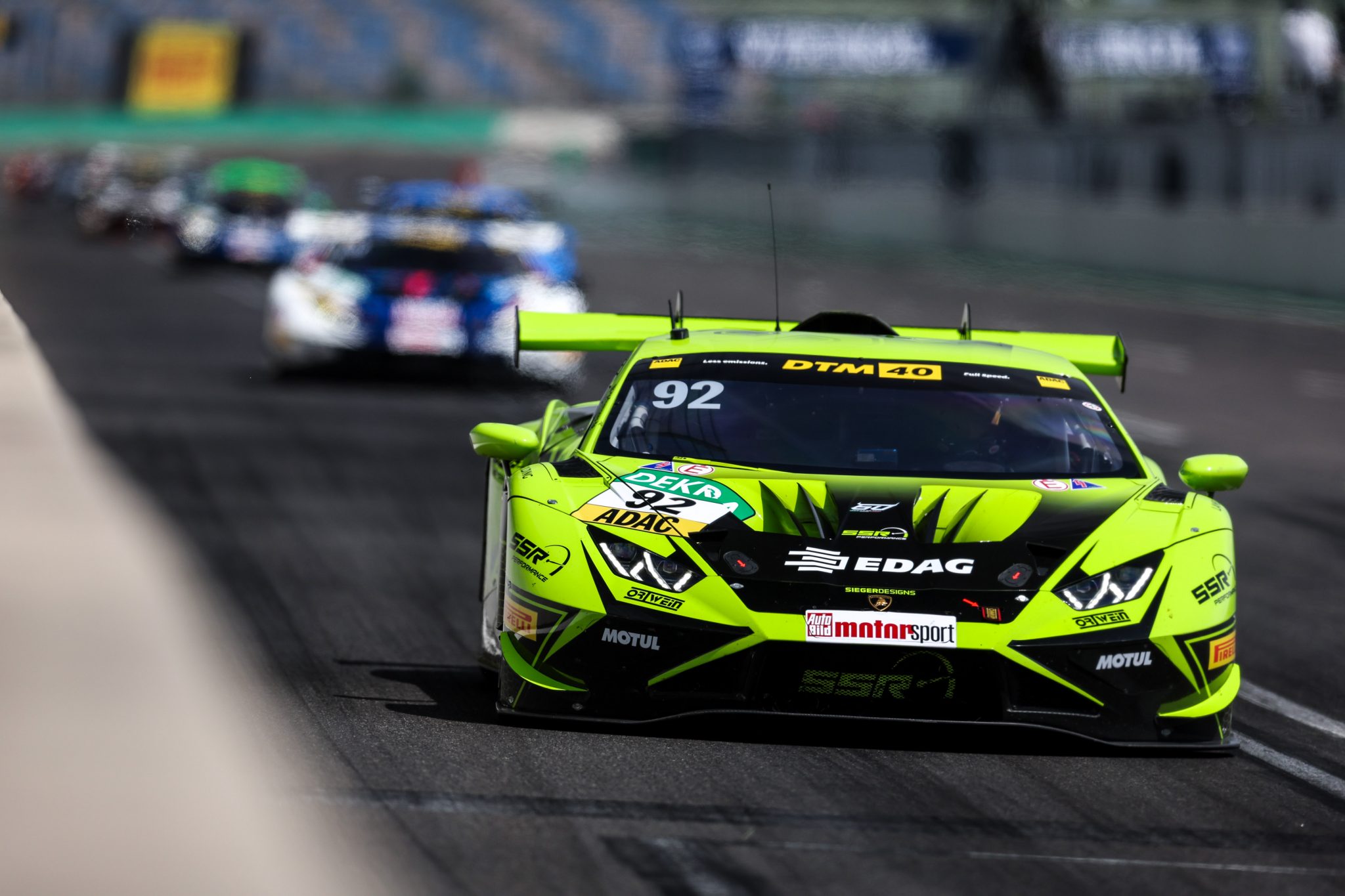 Mit seinem Lamborghini Huracán GT3 Evo2 ist Mirko Bortolotti im Titelkampf der DTM voll dabei. Foto: ADAC