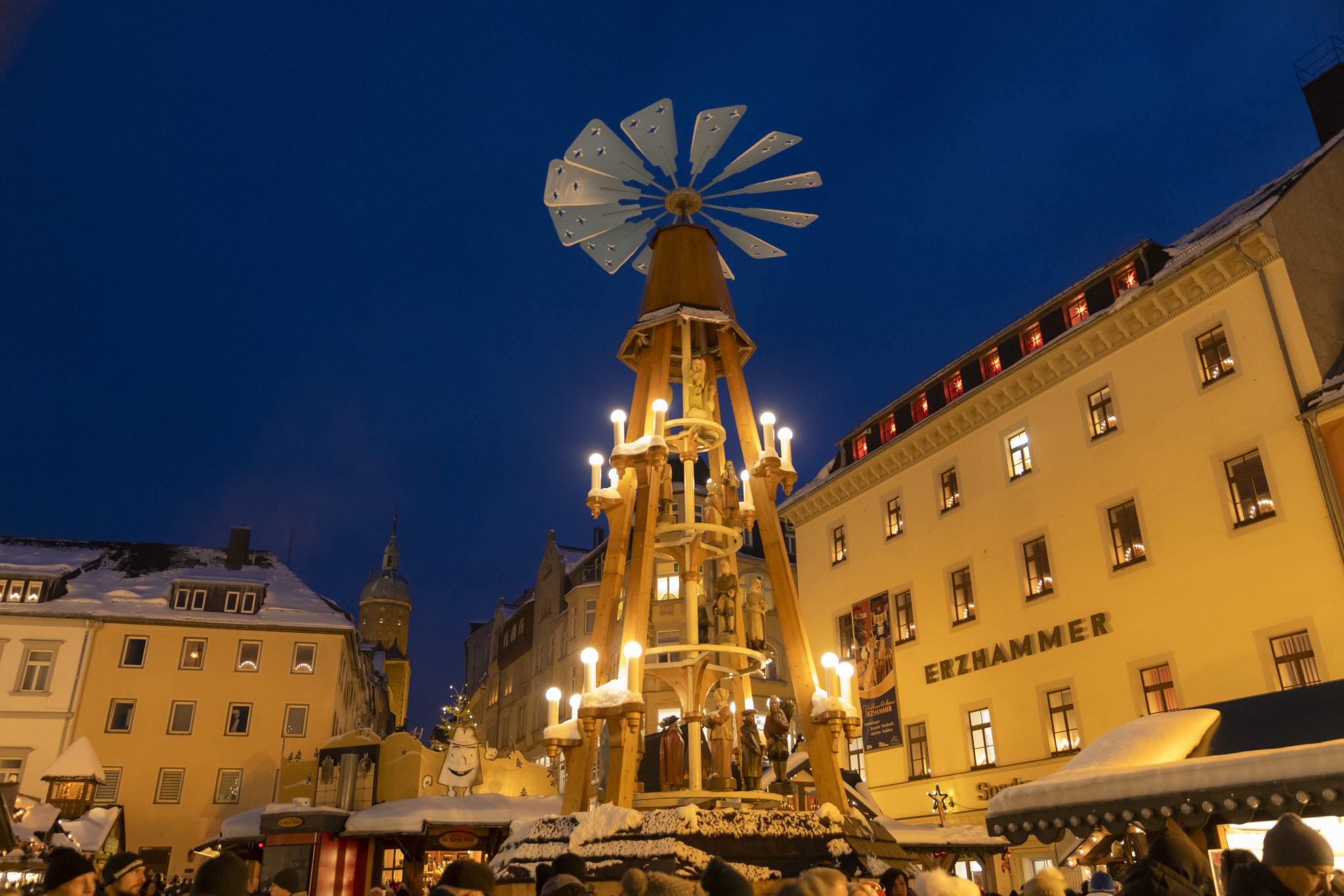 Immer wieder ein imposanter Anblick - die Annaberger Marktpyramide. Foto: 16zu9.net