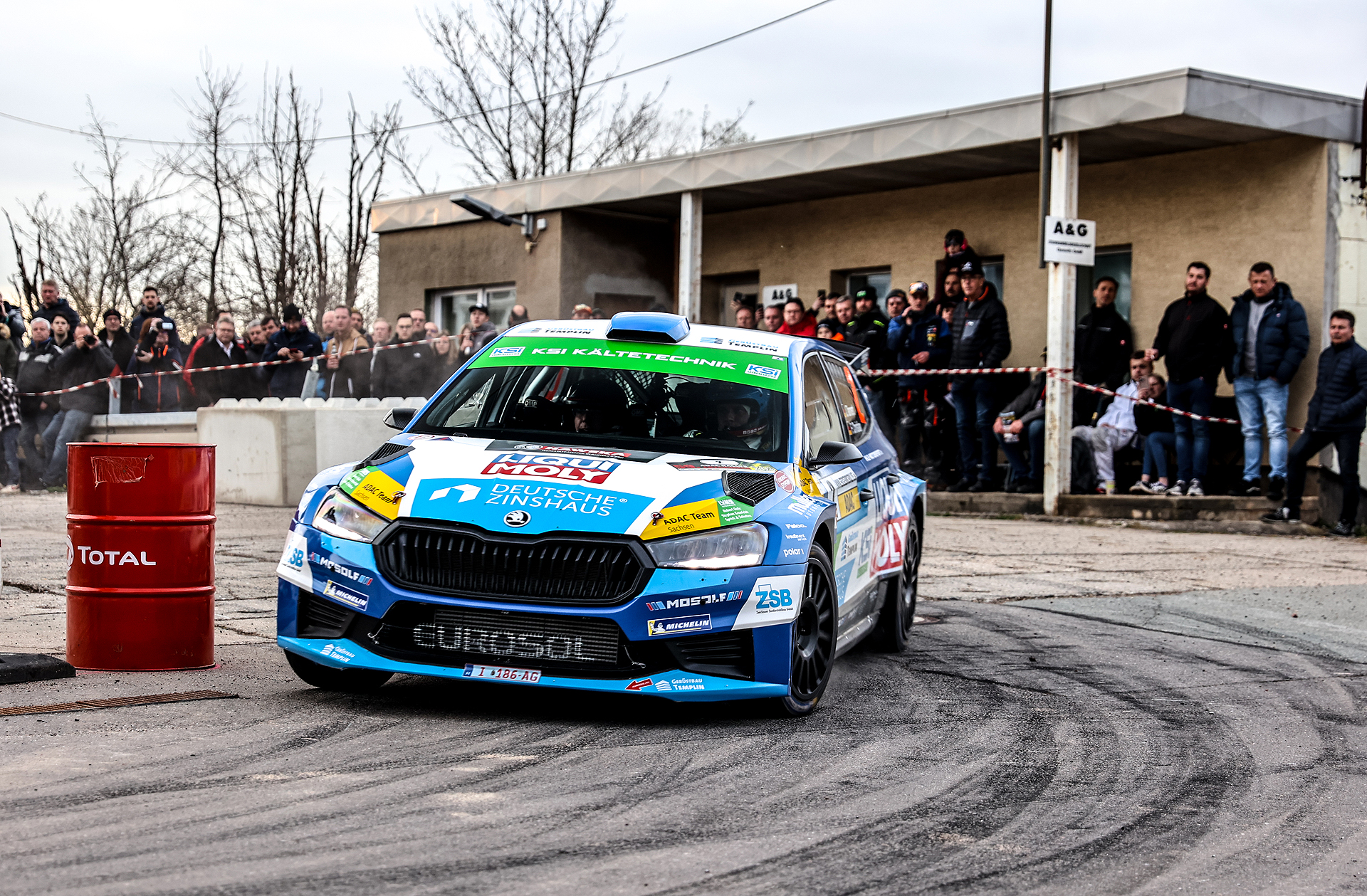 Julius Tannert und Co-Pilot Frank Christian im Skoda Fabia RS Rally2 gewannen zum zweiten Mal in Folge die ADAC Rallye Erzgebirge und wollen im nächsten Jahr den „Erze-Hattrick“ einfahren. Foto: Denny Michel